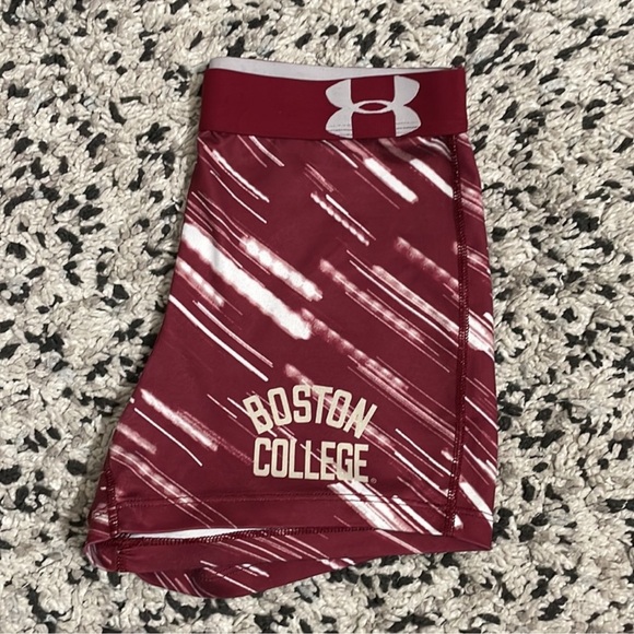 Under Armour Women’s Athletic Booty Shorts Boston College Logo Burgundy White - Picture 4 of 5